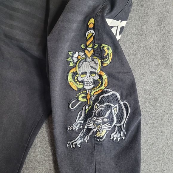 Ed Hardy Mens 38x32 Black Denim Slim Jeans Embroidered Skull Snake Panther NWT - Picture 3 of 11